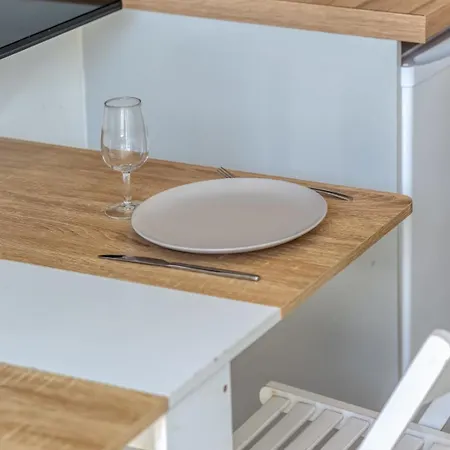 Ser4 Avec Wifi Et Parking à Appartamento